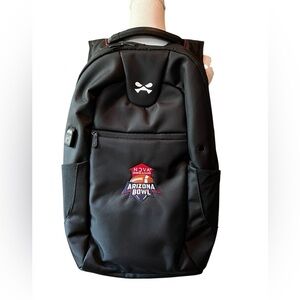 Ghostek NRGbag 2  Black Tech Backpack NWT